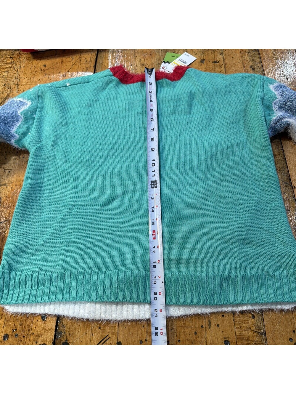Women's Snoopy Christmas Sweater Holiday Peanuts Snow Ski Small NWT - Picture 8 of 10